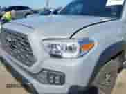 2019 Toyota Tacoma SR с VIN 3TMCZ5AN2KM282555, выставлен на аукционе IAAI как лот 43535063 с пробегом 83 373 миль миль и . История ставок и продаж доступна на DreamBid. Изображение 6.