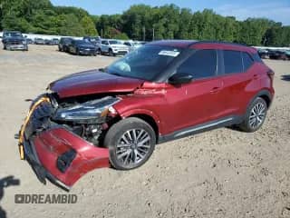 2021 Nissan Kicks SR z VIN 3N1CP5DV9ML540423, wystawiony jako Copart lot #66643335 z przebiegiem 55 990 mil mil oraz Szkoda całkowita • Salvage title. Historia ofert i sprzedaży dostępna na DreamBid. Obrazek 1.