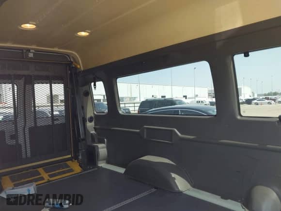 2011 Ford Econoline Cargo Commercial with VIN 1FTNS2EW3BDA91205, listed as a IAAI auction lot 41790122 with 316,987 mi miles and . Bid and sale history available at DreamBid. Image 8.