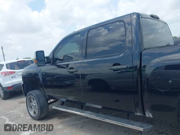 2011 Chevrolet Silverado 1500 LS z VIN 3GCPKREA3BG310821, wystawiony jako IAAI lot #42115265 z przebiegiem 72 891 mil mil oraz . Historia ofert i sprzedaży dostępna na DreamBid. Obrazek 14.