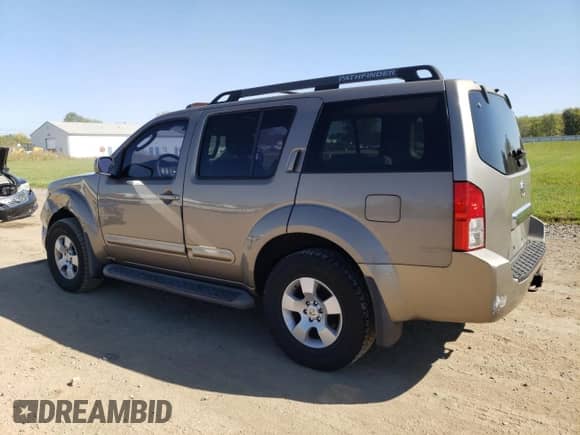 2007 Nissan Pathfinder S z VIN 5N1AR18W07C645129, wystawiony jako Copart lot #84615735 z przebiegiem 221 678 mil mil oraz Szkoda całkowita • Salvage title. Historia ofert i sprzedaży dostępna na DreamBid. Obrazek 2.