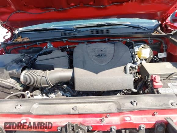 2021 Toyota Tacoma SR5 with VIN 3TYAZ5CN0MT012512, listed as a IAAI auction lot 43257664 with 34,488 mi miles and . Bid and sale history available at DreamBid. Image 10.