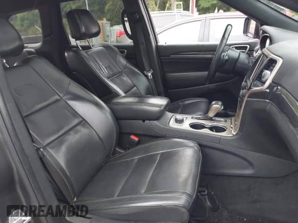 2017 Jeep Grand Cherokee Overland with VIN 1C4RJFCG0HC818791, listed as a IAAI auction lot 42574718 with 119,455 mi miles and . Bid and sale history available at DreamBid. Image 5.