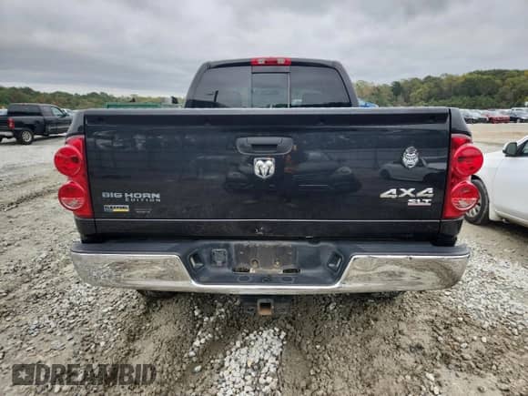 2007 Dodge 1500 SLT z VIN 1D7HU18P57S140676, wystawiony jako Copart lot #90434685 z przebiegiem 243 161 mil mil oraz Czysty tytuł • Clean title. Historia ofert i sprzedaży dostępna na DreamBid. Obrazek 6.
