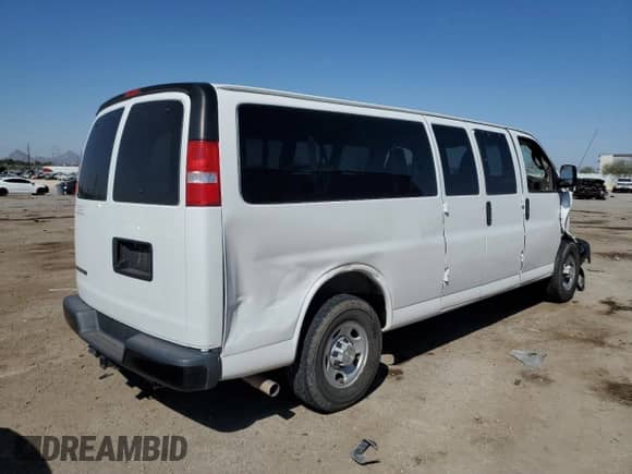2020 Chevrolet Express Passenger LS с VIN 1GAZGNFG5L1272944, выставлен на аукционе Copart как лот 75927124 с пробегом 139 915 миль миль и Списание • Salvage title. История ставок и продаж доступна на DreamBid. Изображение 3.