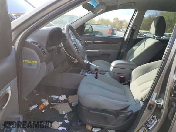 2011 Hyundai Santa Fe GLS с VIN 5XYZGDAB1BG074874, выставлен на аукционе Copart как лот 82749645 с пробегом Не указан миль и Чистый • Clean title. История ставок и продаж доступна на DreamBid. Изображение 7.