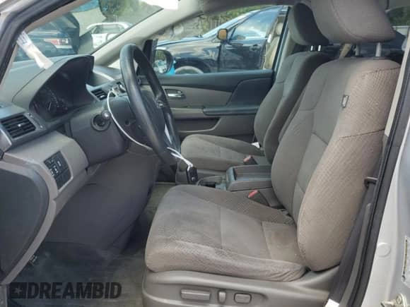 2014 Honda Odyssey EX с VIN 5FNRL5H41EB113970, выставлен на аукционе Copart как лот 64366655 с пробегом 101 507 миль миль и На запчасти • Non repairable. История ставок и продаж доступна на DreamBid. Изображение 7.