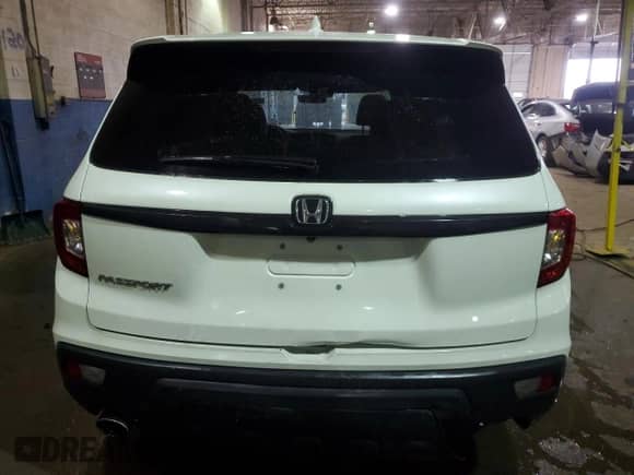 2020 Honda Passport EX-L с VIN 5FNYF7H58LB003115, выставлен на аукционе Copart как лот 49128305 с пробегом 57 482 миль миль и На запчасти • Non repairable. История ставок и продаж доступна на DreamBid. Изображение 6.