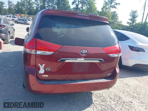 2012 Toyota Sienna XLE with VIN 5TDDK3DC7CS033189, listed as a IAAI auction lot 42814115 with 260,566 mi miles and . Bid and sale history available at DreamBid. Image 16.