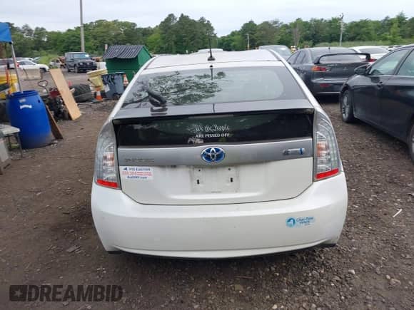2013 Toyota Prius with VIN JTDKN3DP2D3042936, listed as a IAAI auction lot 42605312 with 200,701 mi miles and . Bid and sale history available at DreamBid. Image 16.