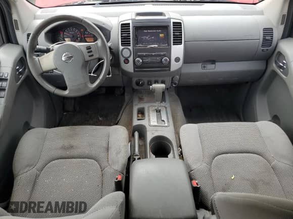 2010 Nissan Frontier SE z VIN 1N6AD0FV9AC445538, wystawiony jako Copart lot #66682895 z przebiegiem 161 195 mil mil oraz Szkoda całkowita • Salvage title. Historia ofert i sprzedaży dostępna na DreamBid. Obrazek 8.
