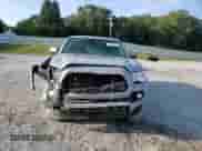 2019 Toyota Tacoma SR5 z VIN 3TMCZ5AN7KM211948, wystawiony jako Copart lot #81644285 z przebiegiem 152 496 mil mil oraz Szkoda całkowita • Salvage title. Historia ofert i sprzedaży dostępna na DreamBid. Obrazek 13.