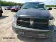 2017 Ram 1500 Tradesman z VIN 1C6RR6FT1HS609798, wystawiony jako Copart lot #61662935 z przebiegiem 194 348 mil mil oraz Czysty tytuł • Clean title. Historia ofert i sprzedaży dostępna na DreamBid. Obrazek 13.