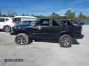 2000 Chevrolet Blazer LS с VIN 1GNCS18W5YK255241, выставлен на аукционе IAAI как лот 41356201 с пробегом 232 844 миль миль и . История ставок и продаж доступна на DreamBid. Изображение 13.