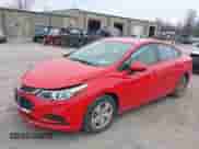 2018 Chevrolet Cruze LS с VIN 1G1BC5SM2J7198546, выставлен на аукционе IAAI как лот 42600071 с пробегом 50 919 миль миль и . История ставок и продаж доступна на DreamBid. Изображение 2.