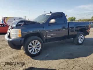 2008 Chevrolet Silverado 1500 Work Truck с VIN 1GCEC14XX8Z113343, выставлен на аукционе Copart как лот 60454305 с пробегом 157 431 миль миль и Списание • Salvage title. История ставок и продаж доступна на DreamBid. Изображение 1.