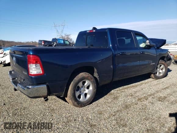 2022 Ram 1500 Big Horn with VIN 1C6RRFMG4NN445088, listed as a Copart auction lot 86727844 with 33,545 mi miles and Salvage title. Bid and sale history available at DreamBid. Image 3.