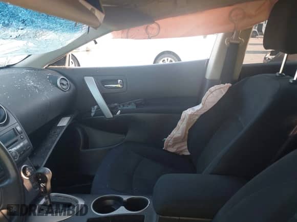 2009 Nissan Rogue SL z VIN JN8AS58T99W045947, wystawiony jako IAAI lot #43143154 z przebiegiem 214 193 mil mil oraz . Historia ofert i sprzedaży dostępna na DreamBid. Obrazek 5.