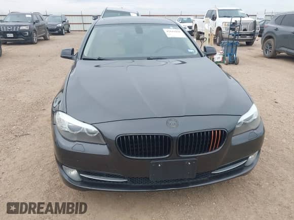 2011 BMW 5 Series 550i with VIN WBAFR9C53BC618293, listed as a IAAI auction lot 42641838 with 141,254 mi miles and . Bid and sale history available at DreamBid. Image 6.