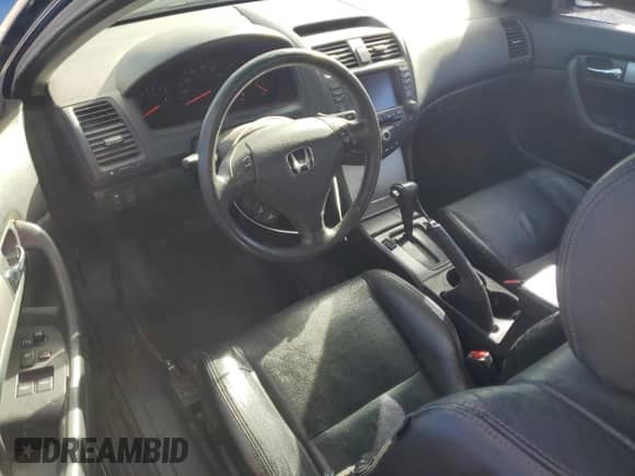 2003 Honda Accord EX z VIN 1HGCM82733A025419, wystawiony jako Copart lot #86368164 z przebiegiem 163 257 mil mil oraz Szkoda całkowita • Salvage title. Historia ofert i sprzedaży dostępna na DreamBid. Obrazek 8.