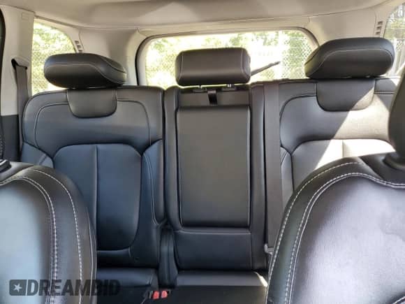2023 Jeep Grand Cherokee Limited z VIN 1C4RJHBG1PC640949, wystawiony jako Copart lot #87094255 z przebiegiem Nie podano mil oraz Nie do naprawy • Non repairable. Historia ofert i sprzedaży dostępna na DreamBid. Obrazek 10.