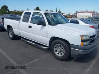 2006 Chevrolet Silverado 1500 LT1 z VIN 2GCEC19V961287417, wystawiony jako IAAI lot #43379629 z przebiegiem 183 508 mil mil oraz . Historia ofert i sprzedaży dostępna na DreamBid. Obrazek 1.