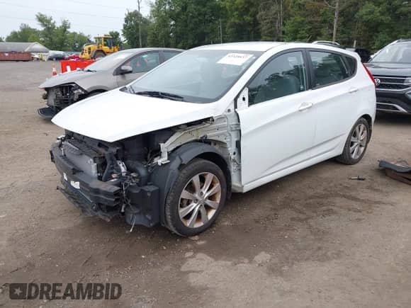 2013 Hyundai Accent SE с VIN KMHCU5AE9DU114128, выставлен на аукционе IAAI как лот 43328837 с пробегом 154 782 миль миль и . История ставок и продаж доступна на DreamBid. Изображение 2.