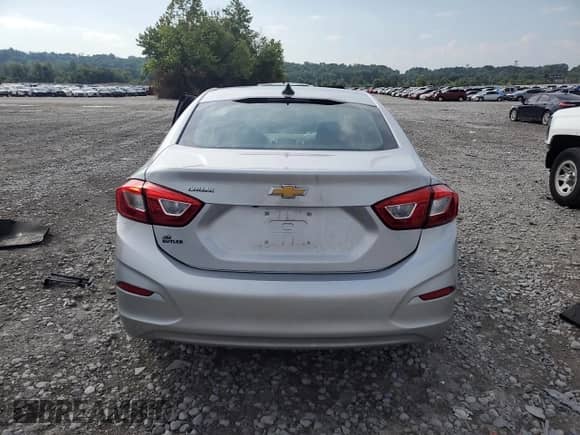 2019 Chevrolet Cruze LS с VIN 1G1BC5SM0K7130523, выставлен на аукционе Copart как лот 65786815 с пробегом Не указан миль и Списание • Salvage title. История ставок и продаж доступна на DreamBid. Изображение 6.