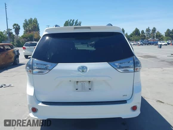 2017 Toyota Sienna SE with VIN 5TDXZ3DC3HS840664, listed as a IAAI auction lot 42555989 with 109,162 mi miles and . Bid and sale history available at DreamBid. Image 16.
