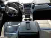 2018 Chevrolet Suburban LT с VIN 1GNSCHKC8JR174117, выставлен на аукционе Copart как лот 62705625 с пробегом 132 839 миль миль и Чистый • Clean title. История ставок и продаж доступна на DreamBid. Изображение 8.