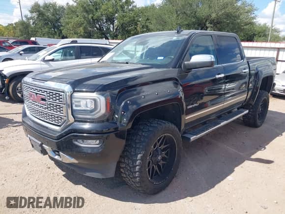 2016 GMC Sierra 1500 Denali с VIN 3GTU2PEC9GG337246, выставлен на аукционе IAAI как лот 43385533 с пробегом 71 717 миль миль и . История ставок и продаж доступна на DreamBid. Изображение 17.