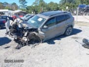 ✅ 2019 Jeep Cherokee Trailhawk • VIN: 1C4PJMBX1KD251067 • Lot: 43497885. Wystawiony na IAAI z przebiegiem 110 215 mil. Bezpłatny archiwum sprzedaży aukcyjnych z USA i szczegółowy raport historii pojazdu na DreamBid. Zdjęcie 2.