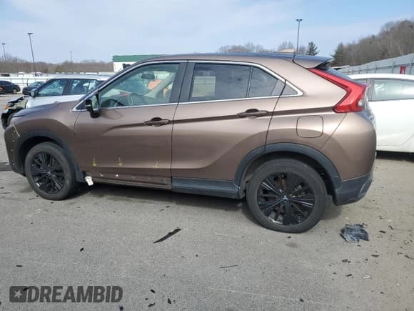 ✅ 2020 Mitsubishi Eclipse Cross LE • VIN: JA4AT4AA2LZ001171 • Lot: 47228335. Wystawiony na Copart z przebiegiem 100 834 mil. Bezpłatny archiwum sprzedaży aukcyjnych z USA i szczegółowy raport historii pojazdu na DreamBid. Zdjęcie 2.