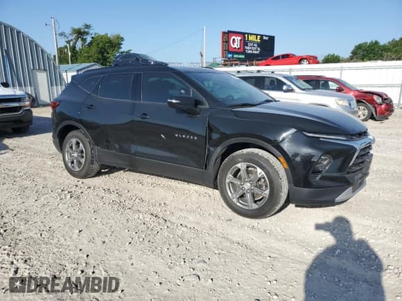 ✅ 2023 Chevrolet Blazer LT • VIN: 3GNKBJRSXPS173032 • Lot: 61680505. Listed on Copart with 55,620 mi. Free auction sales archive from the USA and detailed vehicle history report at DreamBid. Image 4.
