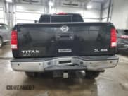✅ 2015 Nissan Titan SV • VIN: 1N6AA0EC9FN510828 • Lot: 43855205. Wystawiony na Copart z przebiegiem 63 512 mil. Bezpłatny archiwum sprzedaży aukcyjnych z USA i szczegółowy raport historii pojazdu na DreamBid. Zdjęcie 6.
