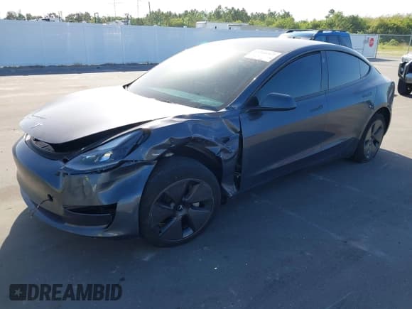 ✅ 2023 Tesla Model 3 Long Range • VIN: 5YJ3E1EB5PF620739 • Lot: 43366517. Wystawiony na IAAI z przebiegiem 34 325 mil. Bezpłatny archiwum sprzedaży aukcyjnych z USA i szczegółowy raport historii pojazdu na DreamBid. Zdjęcie 17.