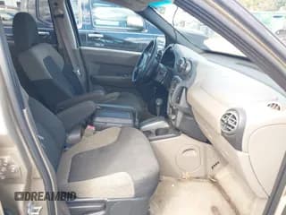 ✅ 2005 Pontiac Aztek • VIN: 3G7DA03E55S536947 • Lot: 43440918. Wystawiony na IAAI z przebiegiem Nie podano. Bezpłatny archiwum sprzedaży aukcyjnych z USA i szczegółowy raport historii pojazdu na DreamBid. Zdjęcie 5.