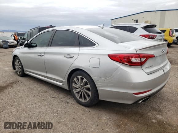 ✅ 2017 Hyundai Sonata Sport • VIN: 5NPE34AF5HH582201 • Лот: 45700803. Опубликован ранее на Copart с пробегом 105 843 миль. Бесплатный доступ к архиву аукционных продаж из США и подробный отчёт об истории автомобиля на DreamBid. Изображение 2.