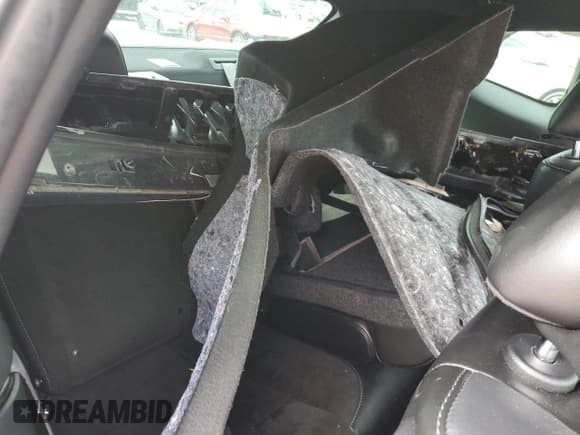 ✅ 2019 Dodge Challenger GT • VIN: 2C3CDZKG5KH633046 • Lot: 73740292. Wystawiony na Copart z przebiegiem 49 480 mil. Bezpłatny archiwum sprzedaży aukcyjnych z USA i szczegółowy raport historii pojazdu na DreamBid. Zdjęcie 10.