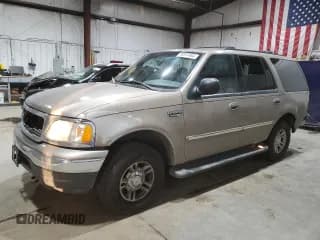 ✅ 2002 Ford Expedition XLT • VIN: 1FMPU16L52LA48956 • Lot: 46537315. Listed on Copart with 324,281 mi. Free auction sales archive from the USA and detailed vehicle history report at DreamBid. Image 1.