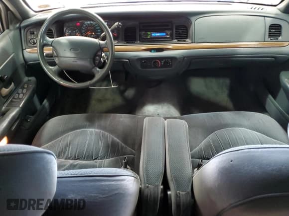 ✅ 1996 Ford Crown Victoria LX • VIN: 2FALP74W1TX152476 • Lot: 47946925. Listed on Copart with 131,008 mi. Free auction sales archive from the USA and detailed vehicle history report at DreamBid. Image 8.