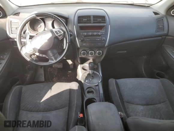 ✅ 2013 Mitsubishi Outlander SE • VIN: 4A4AP4AU1DE016265 • Lot: 92877225. Wystawiony na Copart z przebiegiem 176 604 mil. Bezpłatny archiwum sprzedaży aukcyjnych z USA i szczegółowy raport historii pojazdu na DreamBid. Zdjęcie 8.