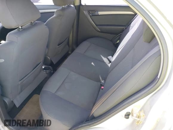 ✅ 2007 Chevrolet Aveo LS • VIN: KL1TD56687B084620 • Lot: 41719793. Wystawiony na IAAI z przebiegiem 119 233 mil. Bezpłatny archiwum sprzedaży aukcyjnych z USA i szczegółowy raport historii pojazdu na DreamBid. Zdjęcie 8.