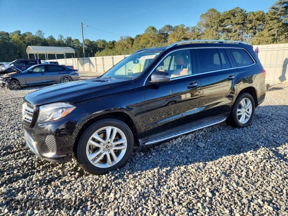 ✅ 2018 Mercedes-Benz GL 450 • VIN: 4JGDF6EE1JA997248 • Лот: 86679735. Опубликован ранее на Copart с пробегом 64 650 миль. Бесплатный доступ к архиву аукционных продаж из США и подробный отчёт об истории автомобиля на DreamBid. Изображение 1.