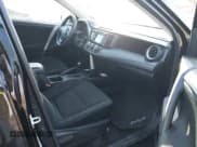 ✅ 2017 Toyota RAV4 LE • VIN: 2T3BFREV6HW543909 • Лот: 41668964. Опубликован ранее на IAAI с пробегом 102 452 миль. Бесплатный доступ к архиву аукционных продаж из США и подробный отчёт об истории автомобиля на DreamBid. Изображение 5.