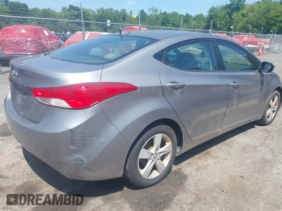 ✅ 2011 Hyundai Elantra GLS • VIN: KMHDH4AE6BU082805 • Lot: 42959953. Listed on IAAI with 191,255 mi. Free auction sales archive from the USA and detailed vehicle history report at DreamBid. Image 4.