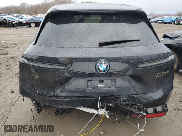 ✅ 2023 BMW iX M60 • VIN: WB533CF01PCK60280 • Lot: 44697954. Wystawiony na Copart z przebiegiem 6 455 mil. Bezpłatny archiwum sprzedaży aukcyjnych z USA i szczegółowy raport historii pojazdu na DreamBid. Zdjęcie 6.