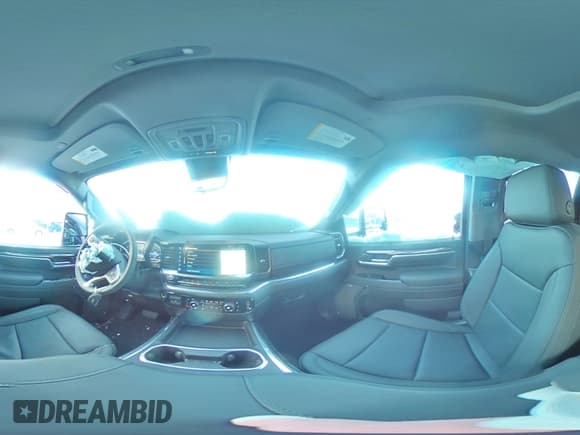 ✅ 2025 Chevrolet Silverado 2500HD LTZ • VIN: 2GC4KPE78S1111770 • Lot: 42172435. Wystawiony na Copart z przebiegiem 1 423 mil. Bezpłatny archiwum sprzedaży aukcyjnych z USA i szczegółowy raport historii pojazdu na DreamBid. Zdjęcie 12.