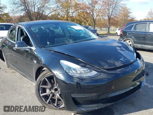 ✅ 2020 Tesla Model 3 Standard Range Plus • VIN: 5YJ3E1EA2LF633689 • Lot: 43514531. Wystawiony na IAAI z przebiegiem 46 690 mil. Bezpłatny archiwum sprzedaży aukcyjnych z USA i szczegółowy raport historii pojazdu na DreamBid. Zdjęcie 6.