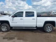 ✅ 2016 GMC Sierra 2500HD Denali • VIN: 1GT12UE84GF130326 • Lot: 43098373. Wystawiony na IAAI z przebiegiem 181 932 mil. Bezpłatny archiwum sprzedaży aukcyjnych z USA i szczegółowy raport historii pojazdu na DreamBid. Zdjęcie 14.